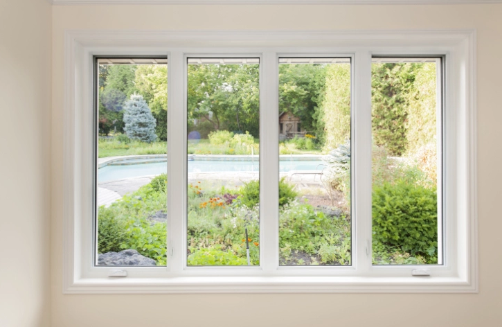 Fenster jetzt ermöglichen es Ihnen, Tageslicht hereinzulassen und frische Luft zu zirkulieren